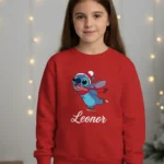Sweatshirt infantil vermelha personalizada com personagem azul a patinar no gelo e nome Leonor