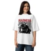 T-shirt branca oversized com gola alta e estampa da banda Madness sobre padrão de xadrez preto e branco, em algodão de 200g. Disponível na veryfashion.pt.